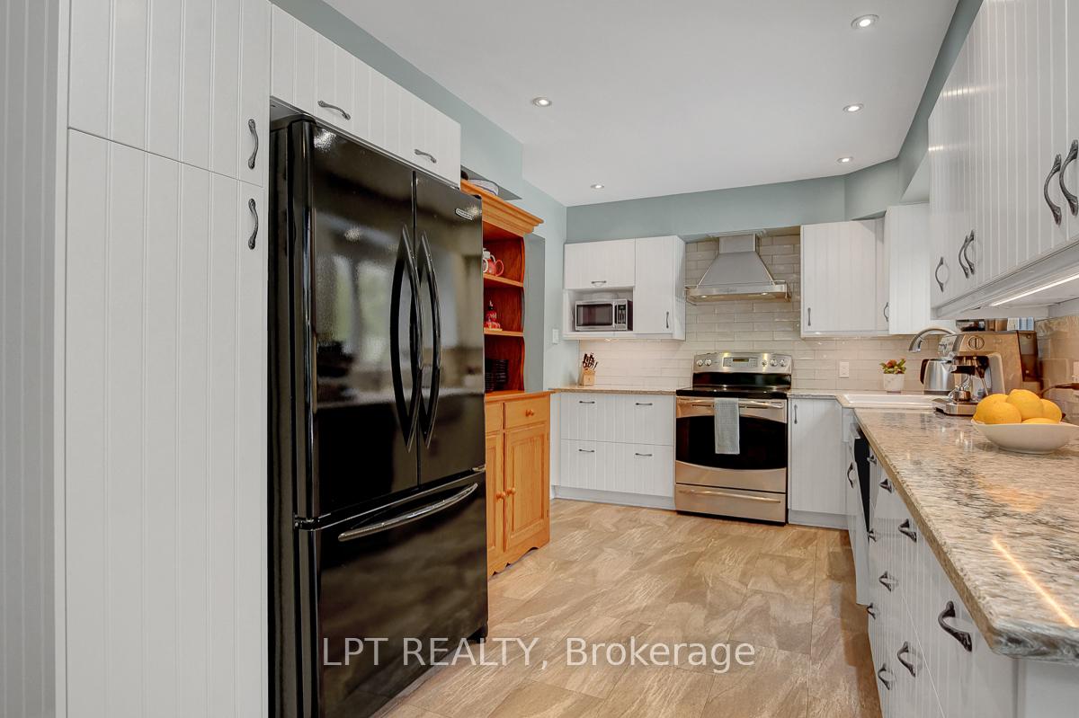 Photo 9 of 217 Deerwood Drive, Ottawa, Fitzroy Ward (South West) — HOMEH