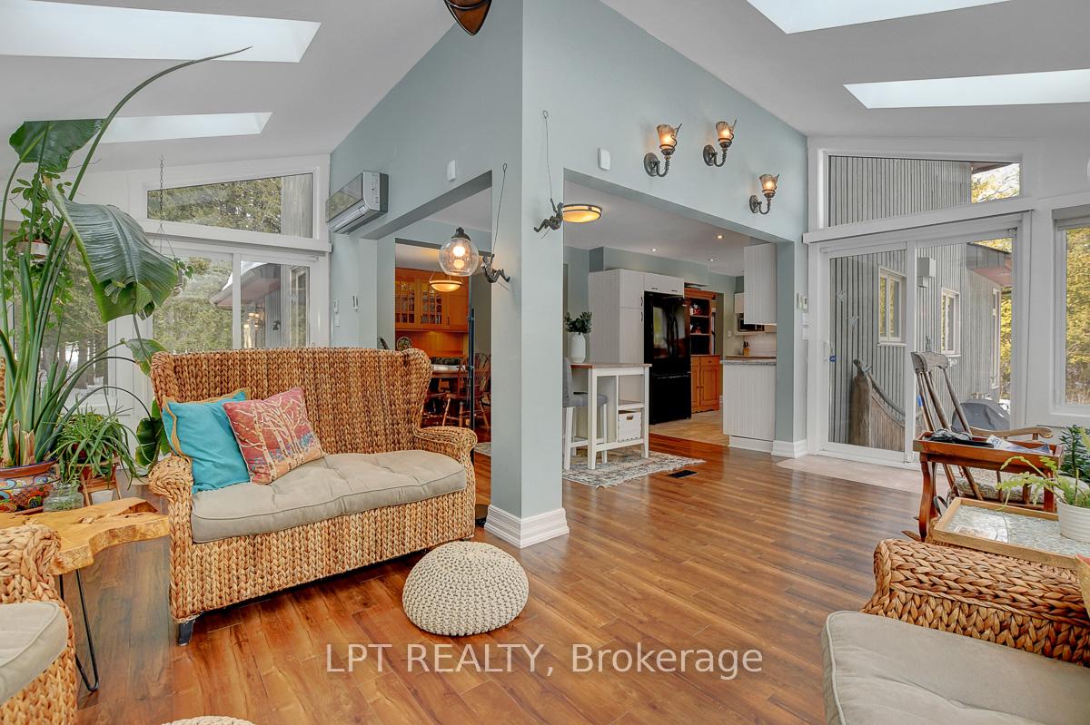 Photo 13 of 217 Deerwood Drive, Ottawa, Fitzroy Ward (South West) — HOMEH