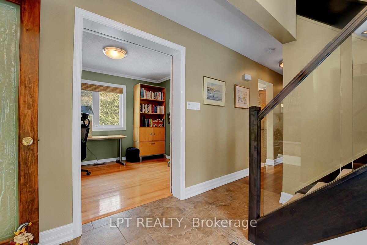 Photo 17 of 217 Deerwood Drive, Ottawa, Fitzroy Ward (South West) — HOMEH