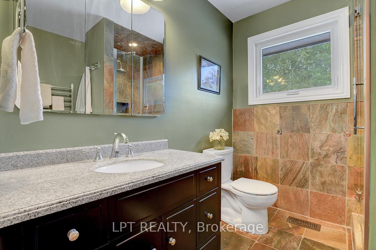 Photo 22 of 217 Deerwood Drive, Ottawa, Fitzroy Ward (South West) — HOMEH