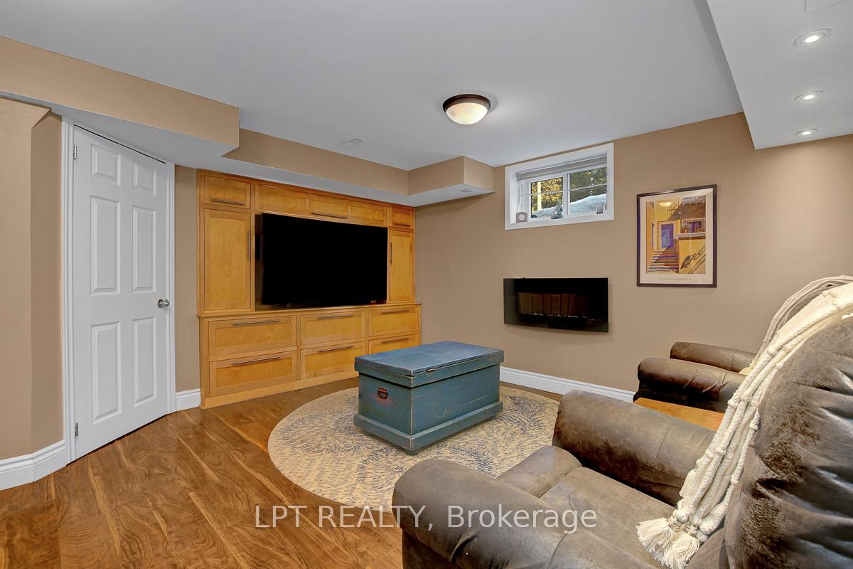 Photo 26 of 217 Deerwood Drive, Ottawa, Fitzroy Ward (South West) — HOMEH