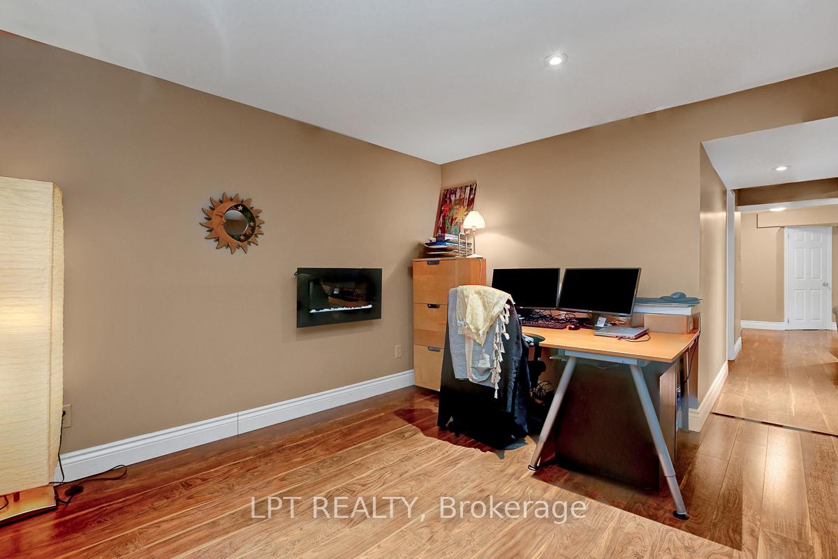 Photo 27 of 217 Deerwood Drive, Ottawa, Fitzroy Ward (South West) — HOMEH