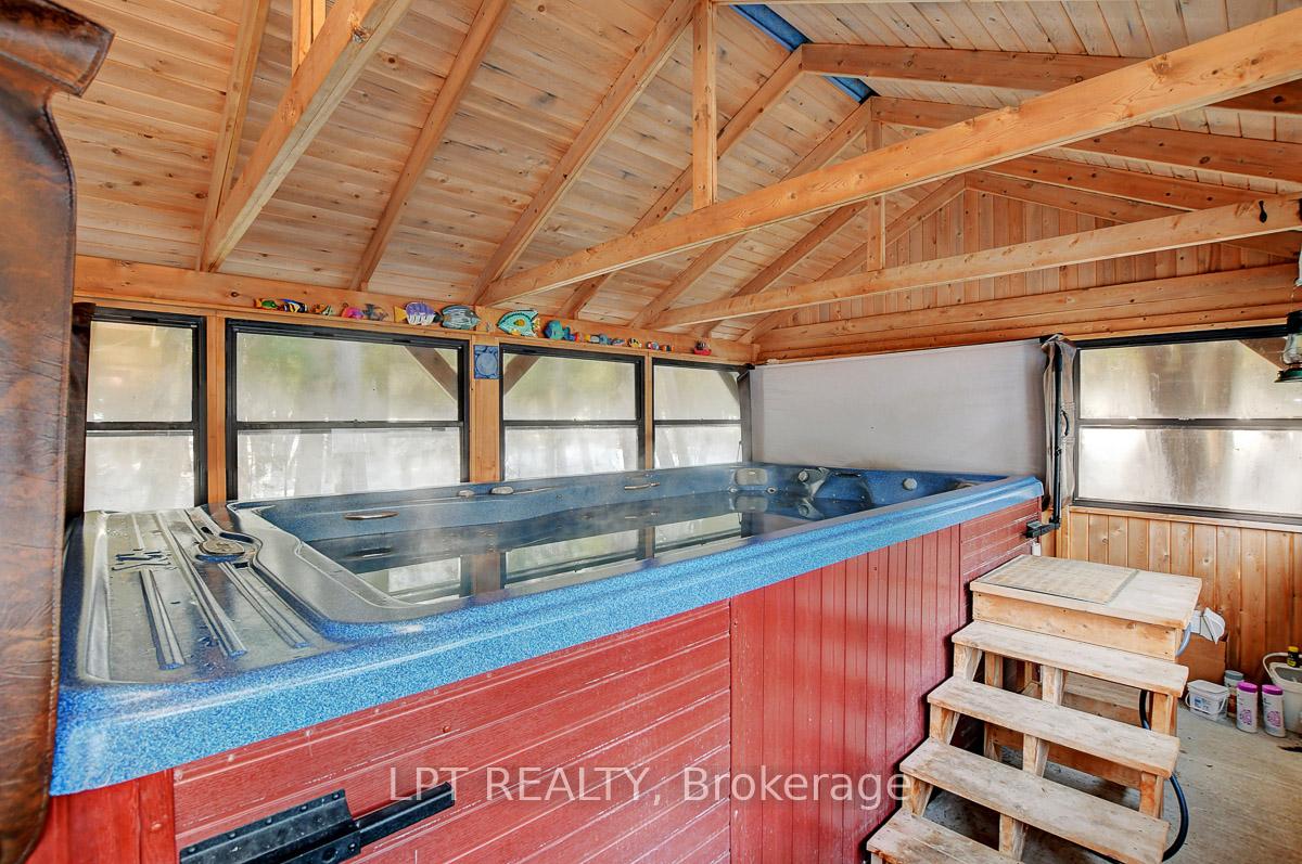 Photo 32 of 217 Deerwood Drive, Ottawa, Fitzroy Ward (South West) — HOMEH