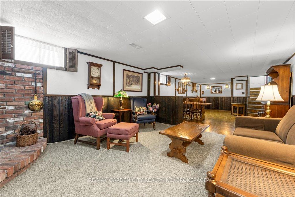 Photo 21 of 92 Leaside Drive, St. Catharines, Carlton/Bunting — HOMEH