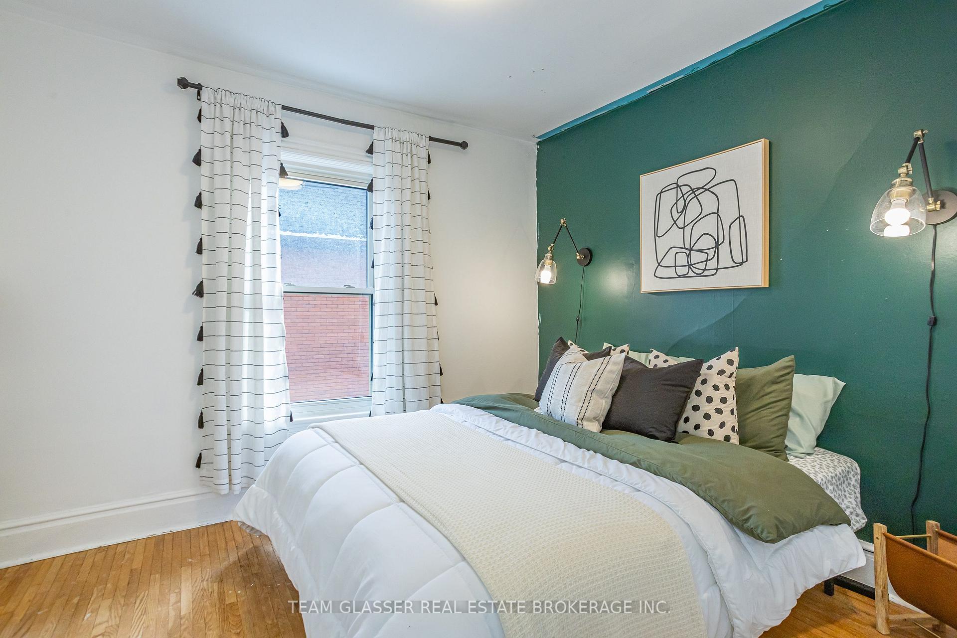 Photo 32 of 71 Southwick Street, St. Thomas — HOMEH