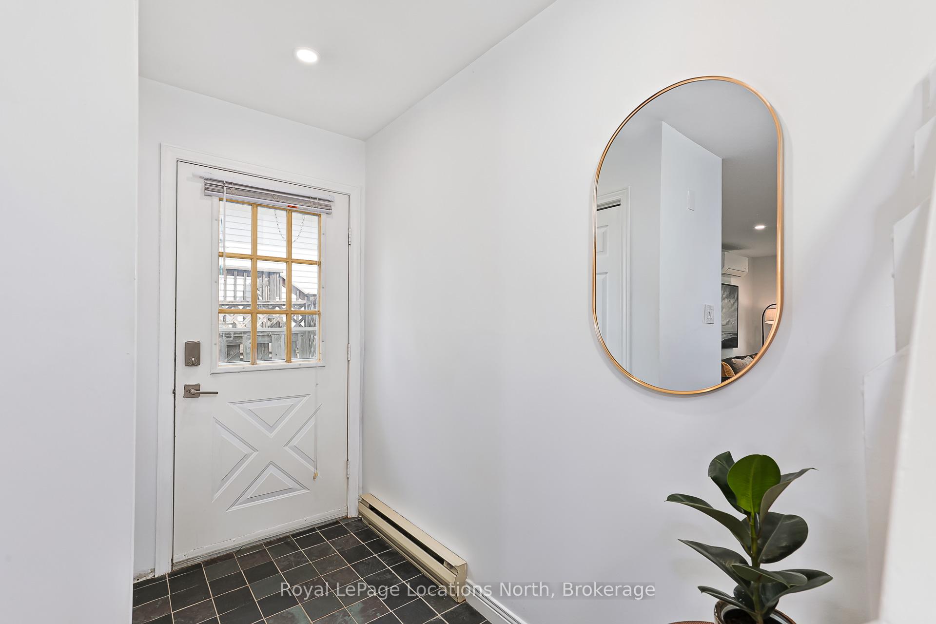 Photo 3 of 63 Telfer Road, Collingwood — HOMEH
