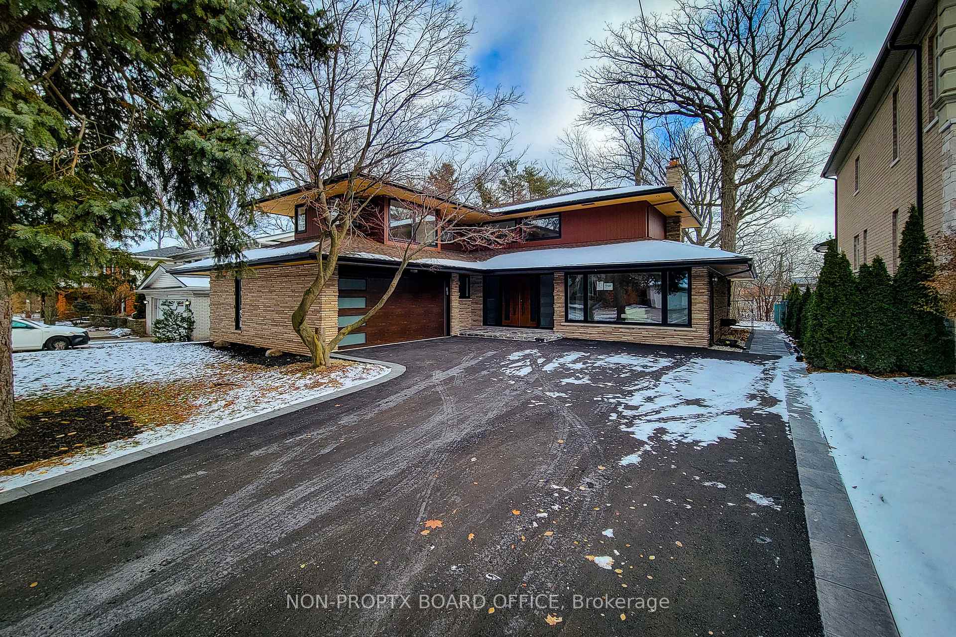 Photo 1 of 72 Auchmar Road, Hamilton, Mohawk — HOMEH