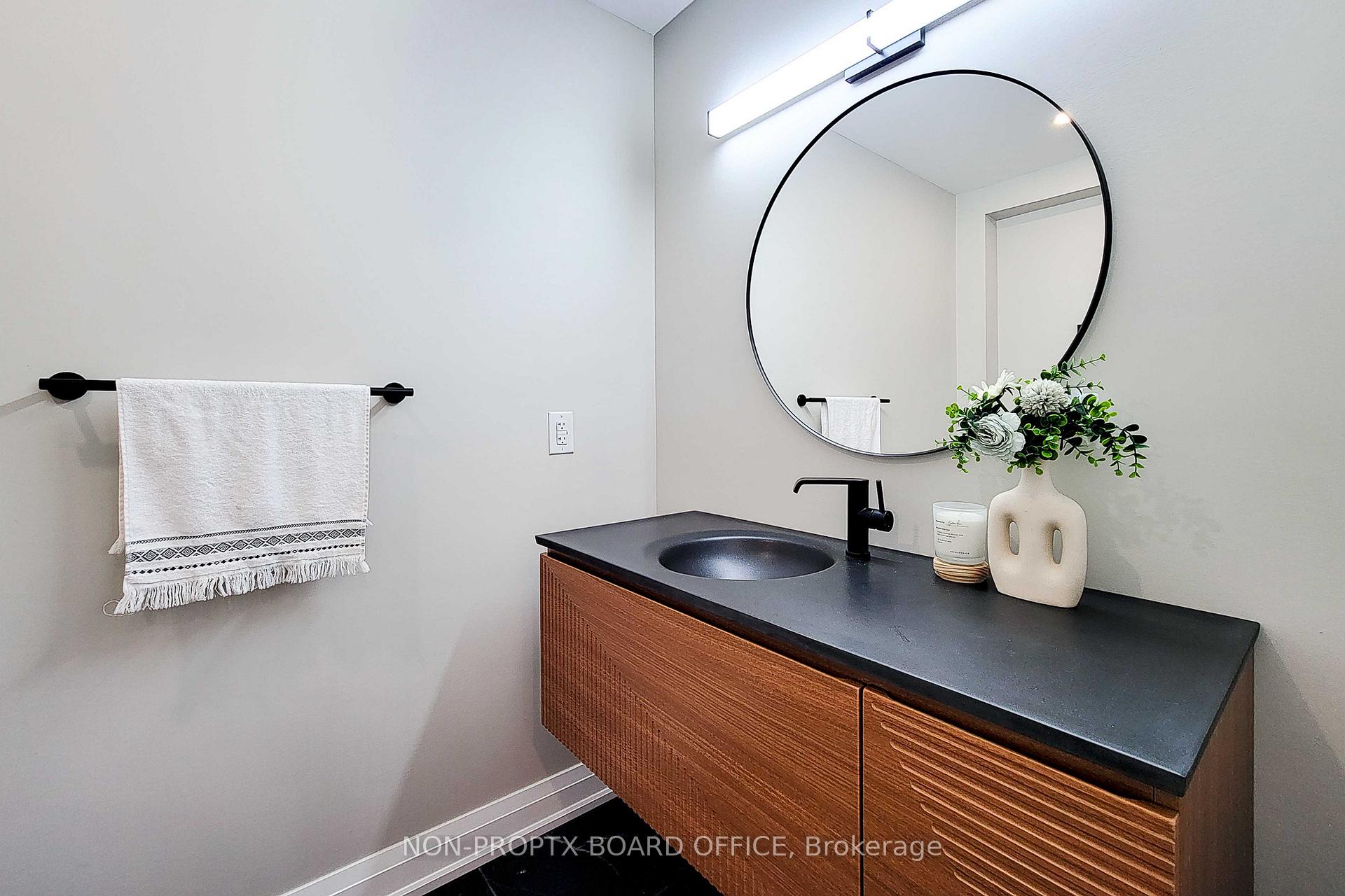 Photo 4 of 72 Auchmar Road, Hamilton, Mohawk — HOMEH