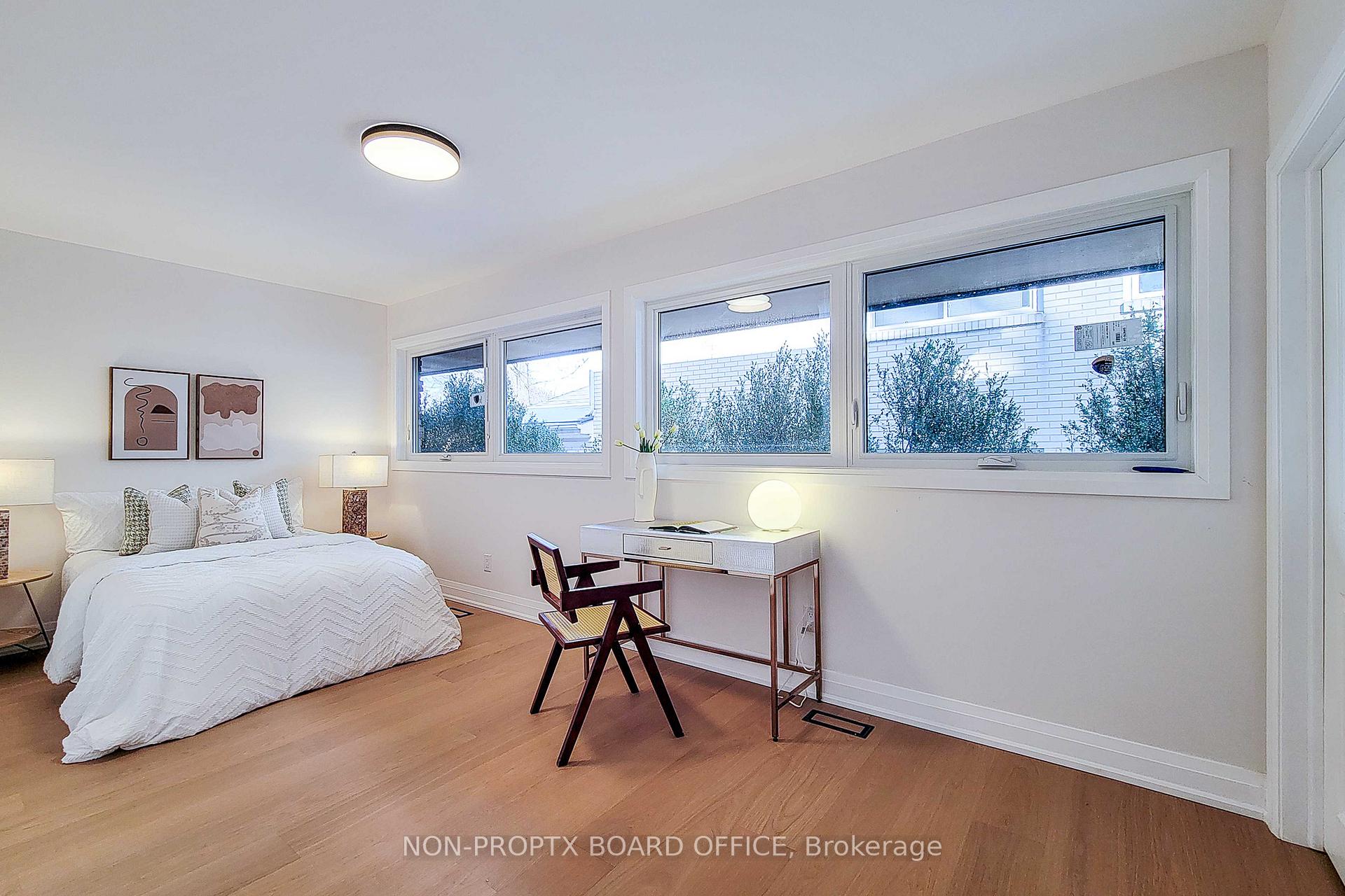 Photo 5 of 72 Auchmar Road, Hamilton, Mohawk — HOMEH