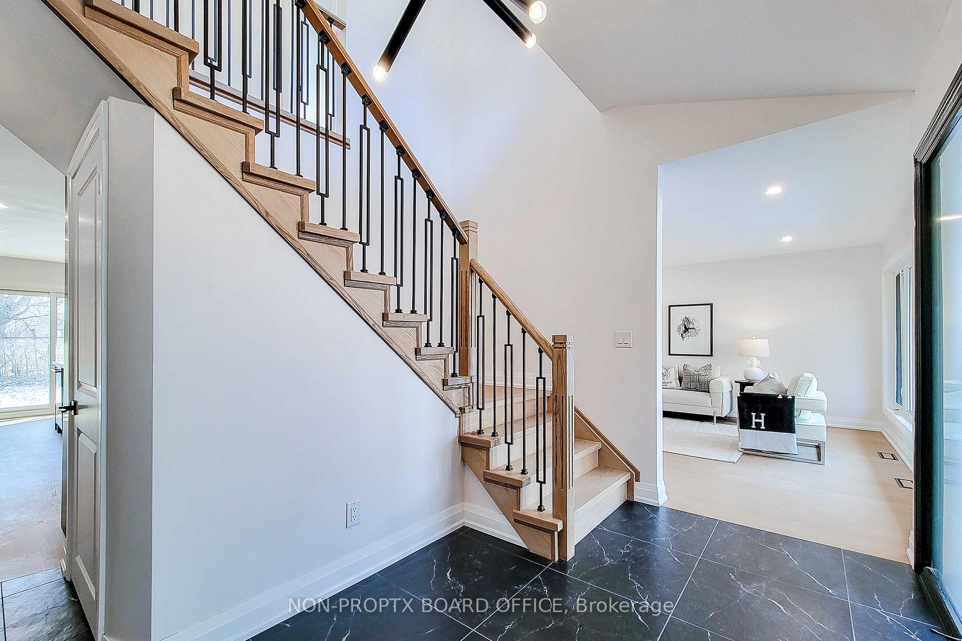 Photo 8 of 72 Auchmar Road, Hamilton, Mohawk — HOMEH