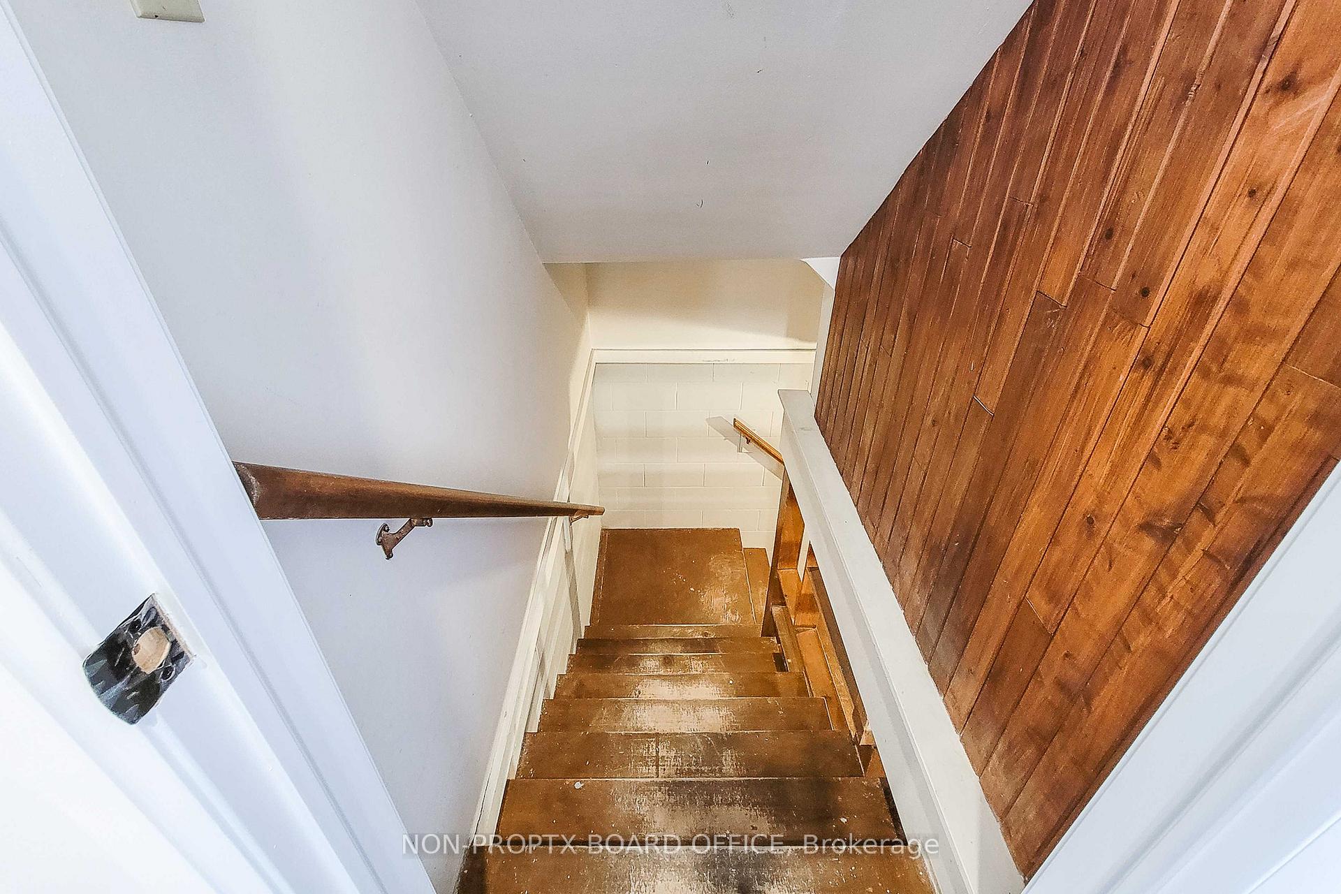 Photo 17 of 72 Auchmar Road, Hamilton, Mohawk — HOMEH