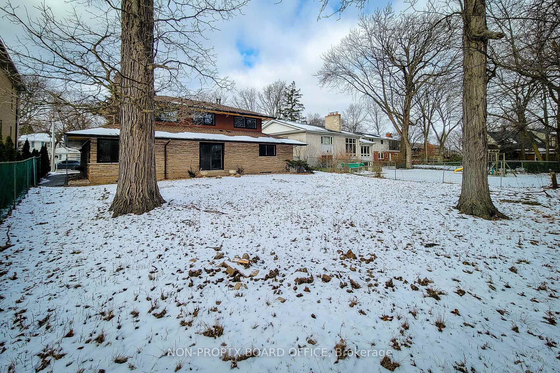 Photo 21 of 72 Auchmar Road, Hamilton, Mohawk — HOMEH