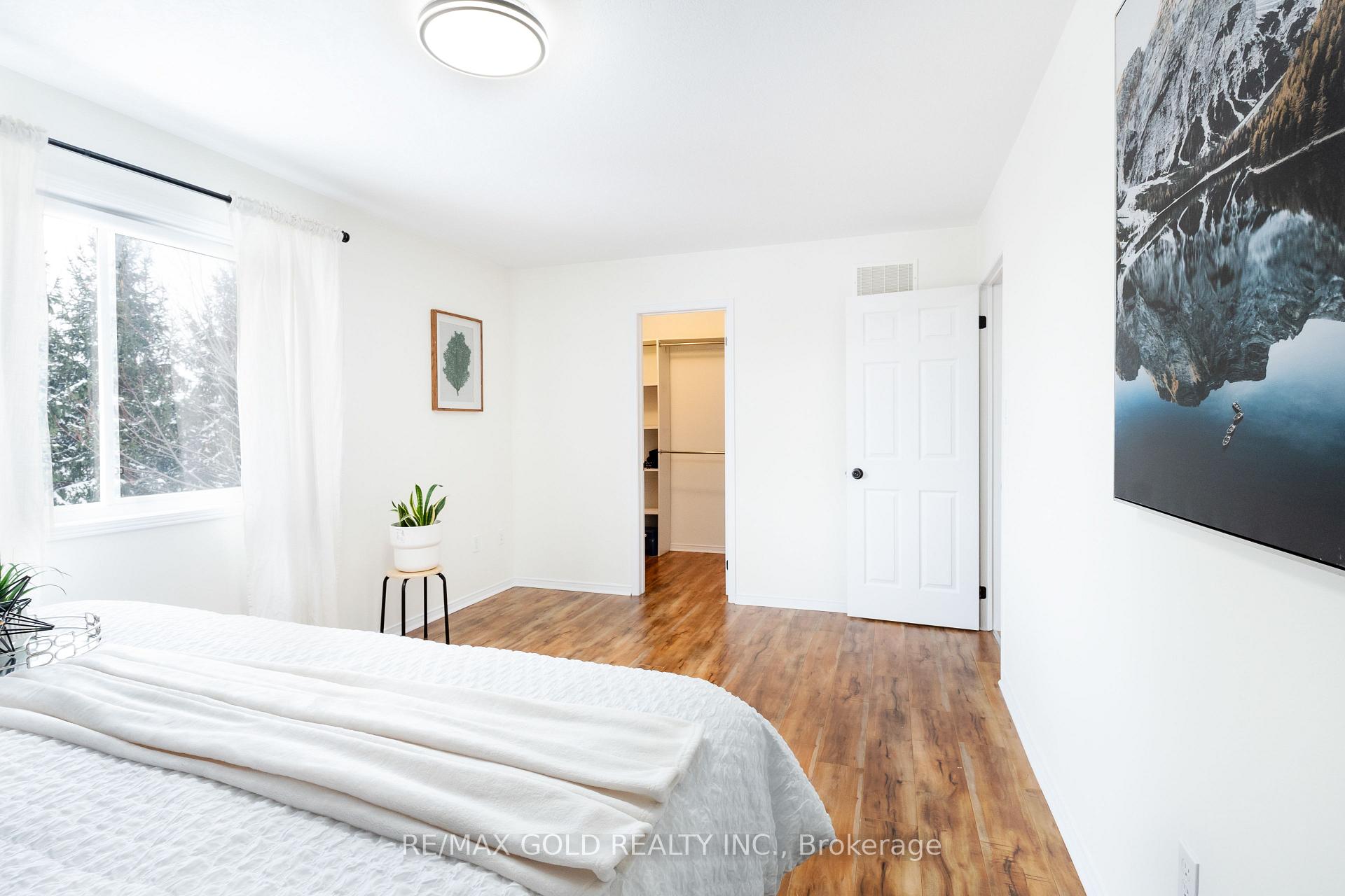 Photo 18 of 145 Powell Drive, Hamilton, Binbrook — HOMEH