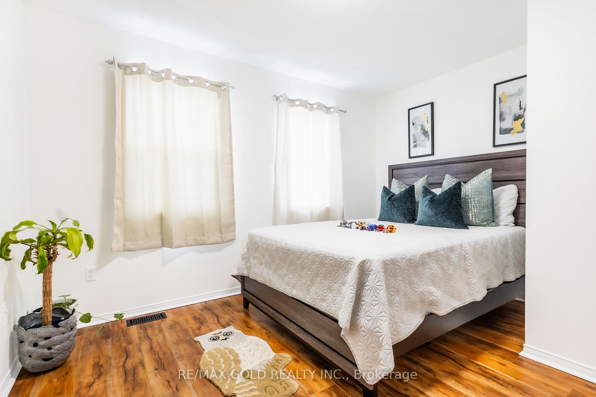 Photo 22 of 145 Powell Drive, Hamilton, Binbrook — HOMEH