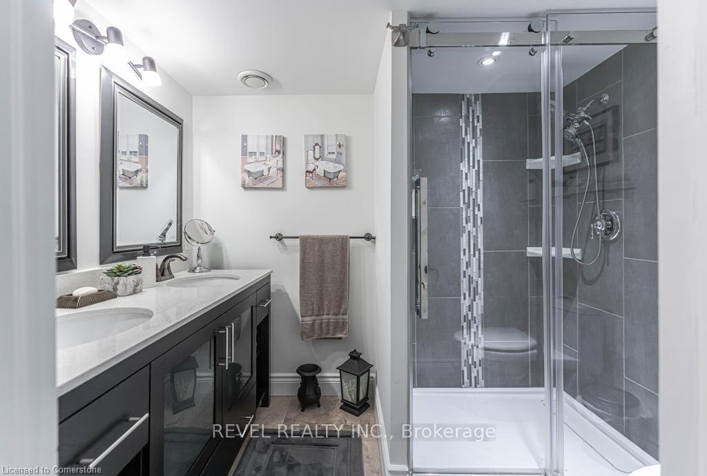 Photo 14 of 7320 Dickenson Road E, Hamilton, Rural Glanbrook — HOMEH