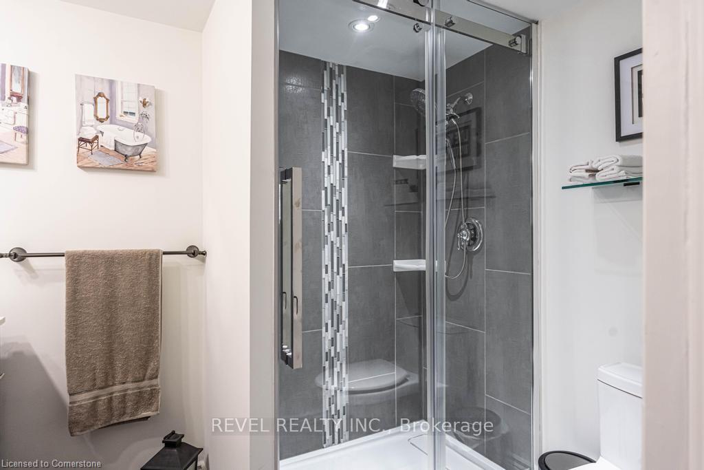 Photo 17 of 7320 Dickenson Road E, Hamilton, Rural Glanbrook — HOMEH