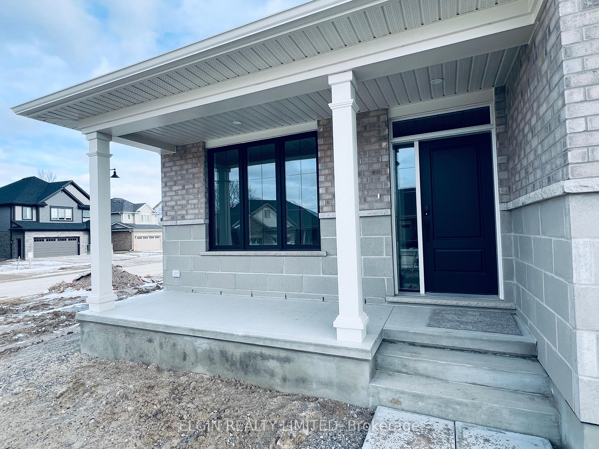 Photo 3 of 46 Dunning Way, St. Thomas — HOMEH