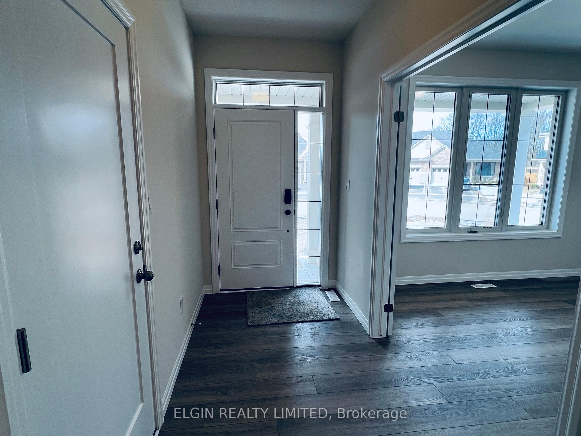 Photo 4 of 46 Dunning Way, St. Thomas — HOMEH