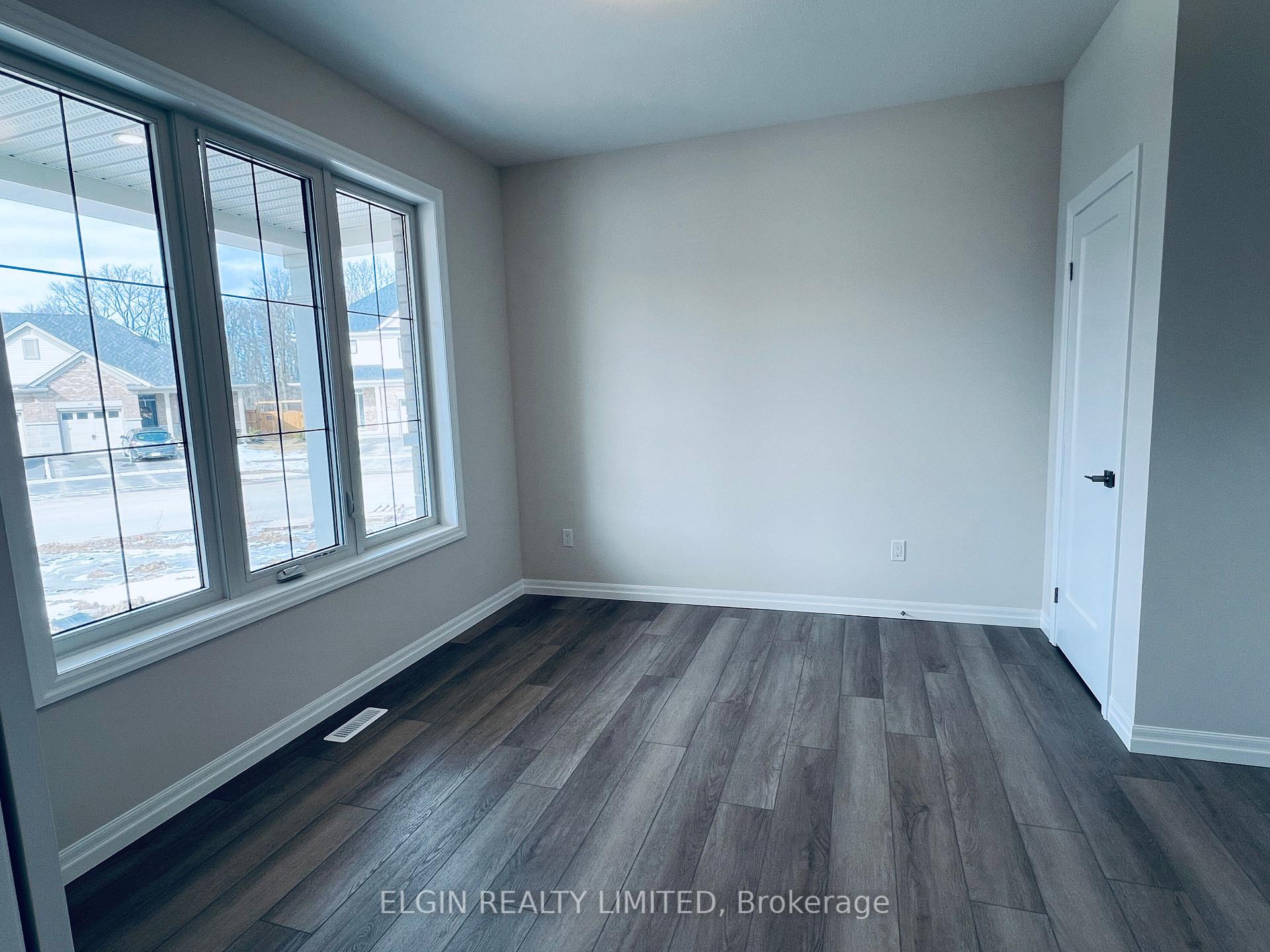 Photo 5 of 46 Dunning Way, St. Thomas — HOMEH