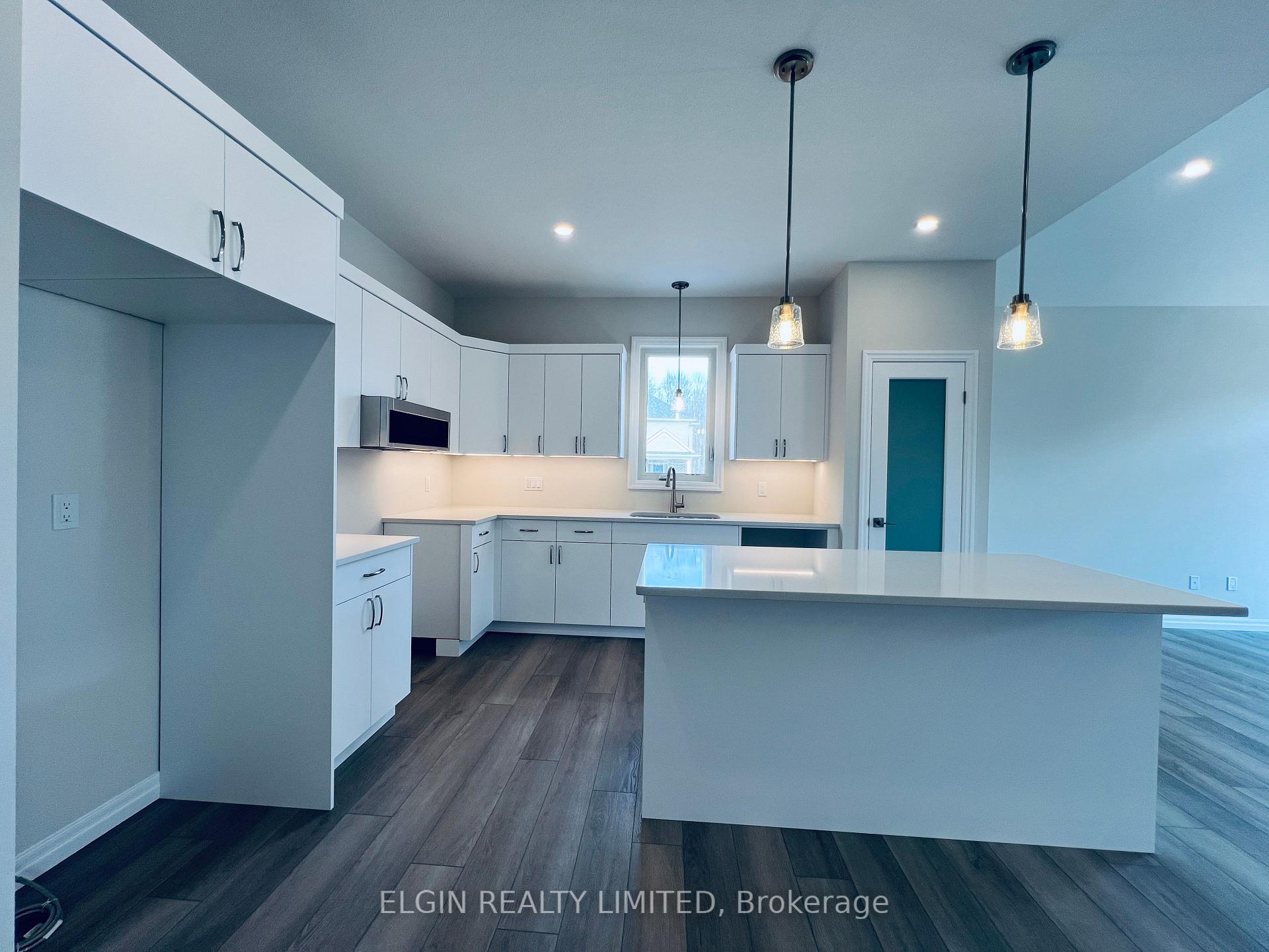 Photo 10 of 46 Dunning Way, St. Thomas — HOMEH