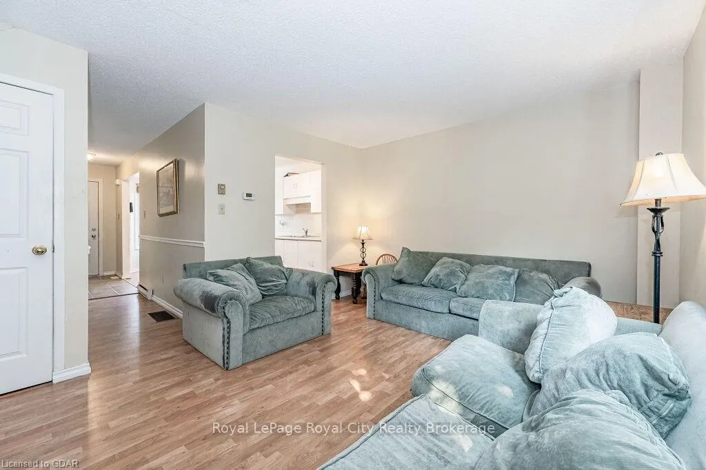 Photo 4 of 90 Ferman Drive, Guelph, Willow West/Sugarbush/West Acres — HOMEH