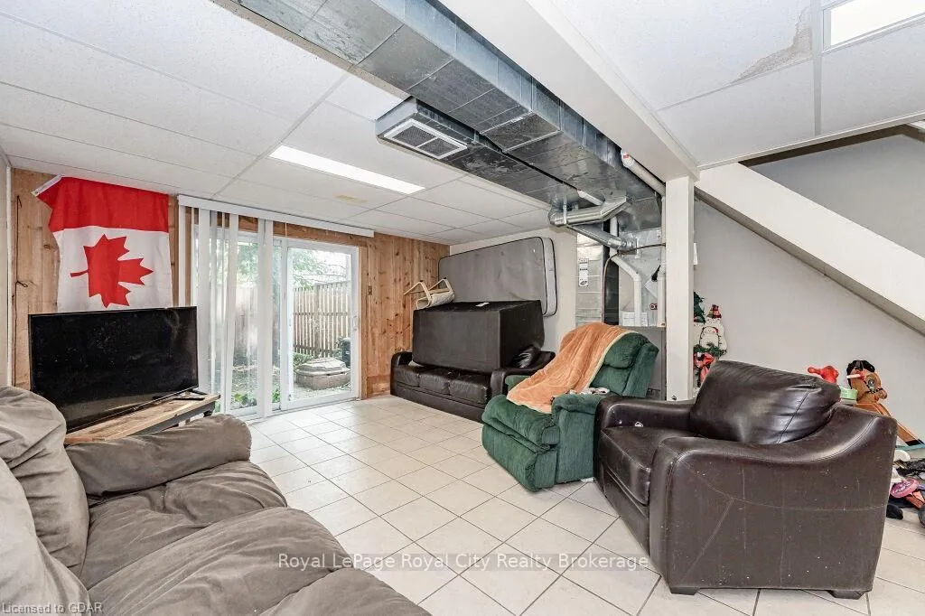 Photo 15 of 90 Ferman Drive, Guelph, Willow West/Sugarbush/West Acres — HOMEH
