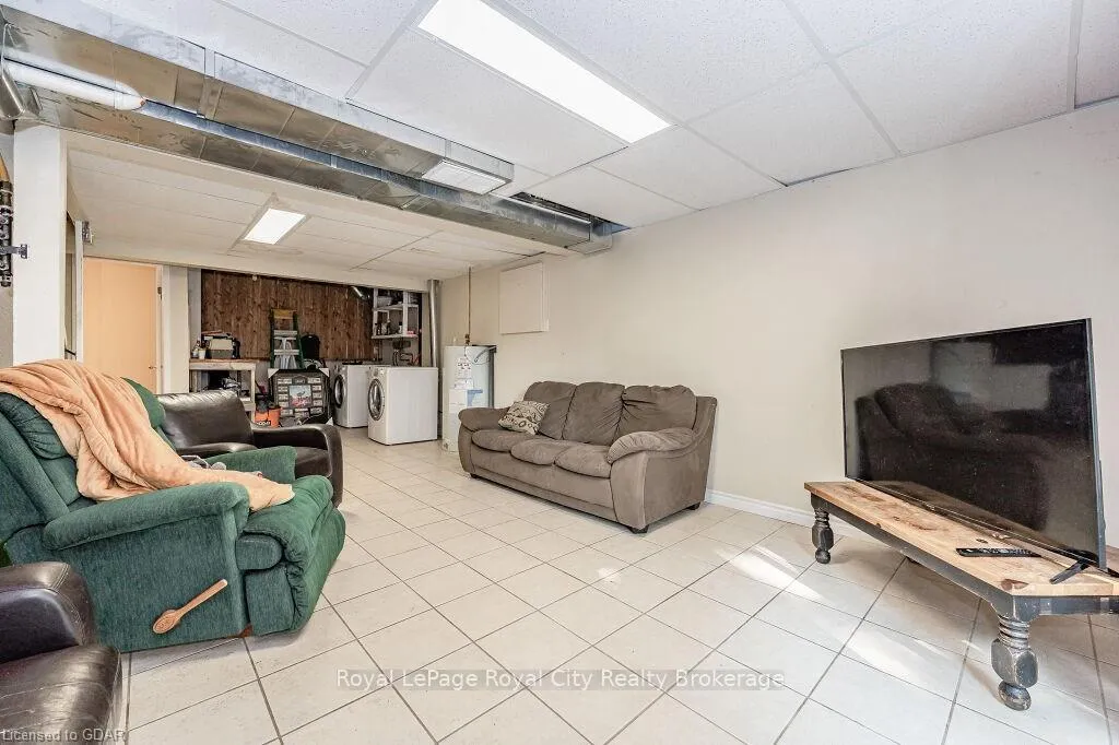 Photo 16 of 90 Ferman Drive, Guelph, Willow West/Sugarbush/West Acres — HOMEH