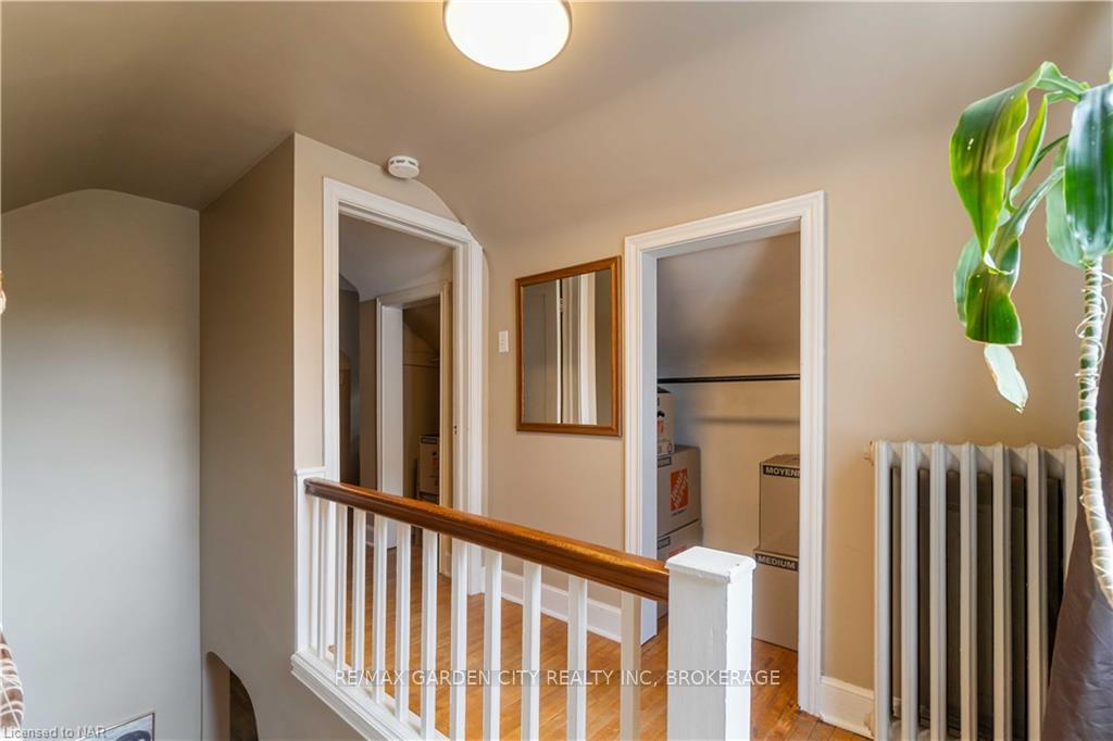 Photo 16 of 92 Currie Street, St. Catharines, Facer — HOMEH