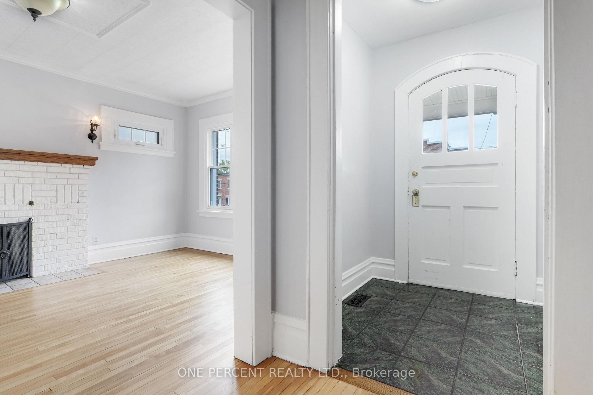 Photo 4 of 165 Hawthorne Avenue, Ottawa, Ottawa East — HOMEH