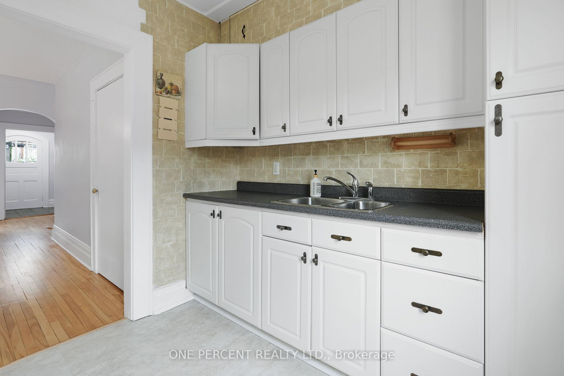 Photo 16 of 165 Hawthorne Avenue, Ottawa, Ottawa East — HOMEH