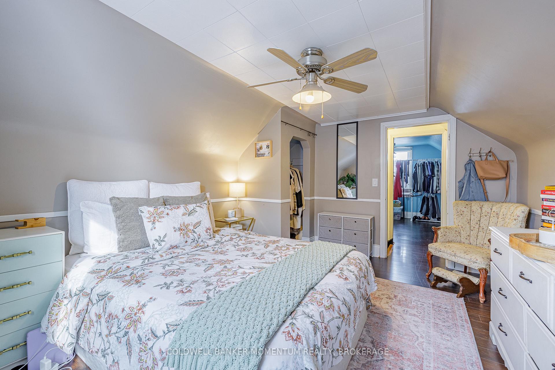 Photo 14 of 13 Barton Street, St. Catharines, Grapeview — HOMEH