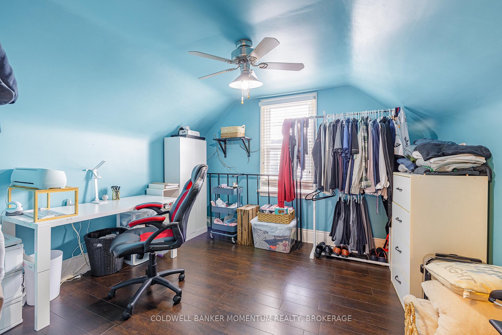 Photo 15 of 13 Barton Street, St. Catharines, Grapeview — HOMEH