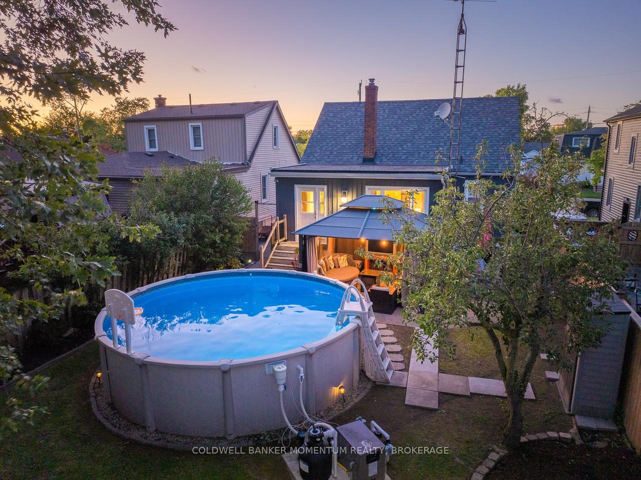 Photo 20 of 13 Barton Street, St. Catharines, Grapeview — HOMEH