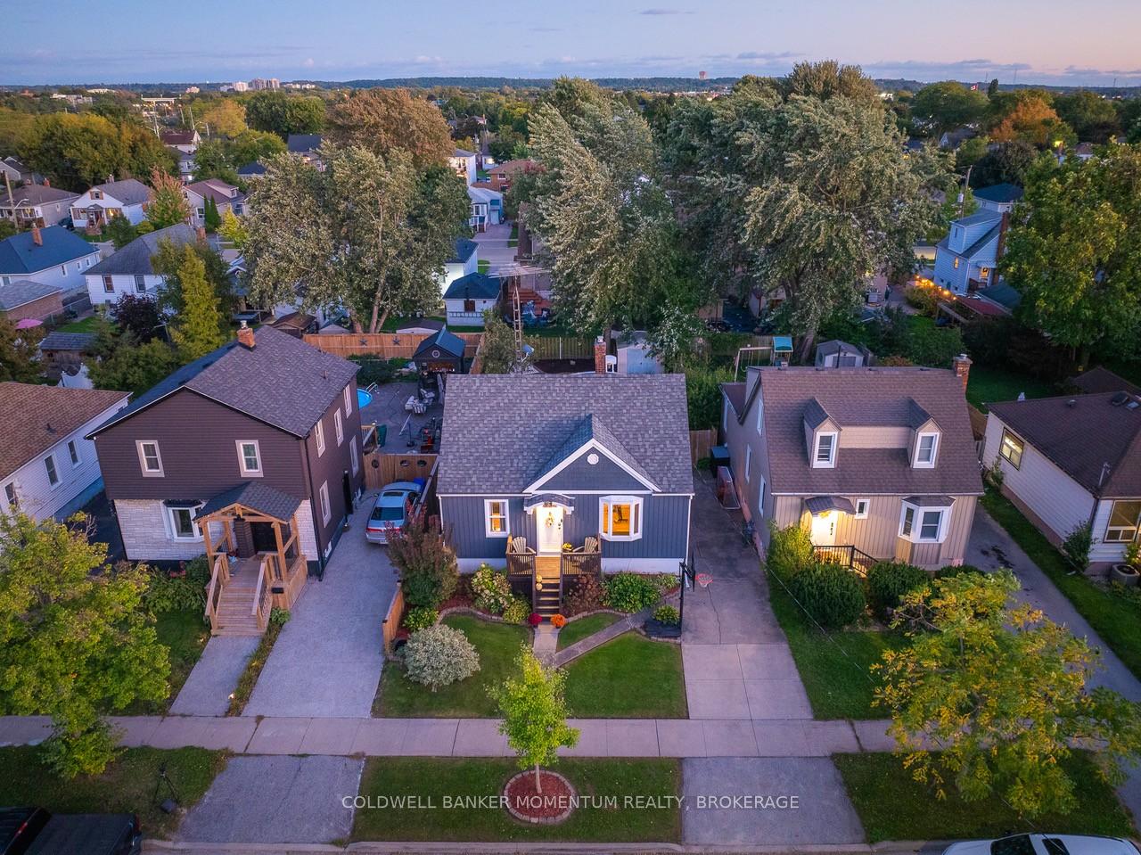 Photo 23 of 13 Barton Street, St. Catharines, Grapeview — HOMEH