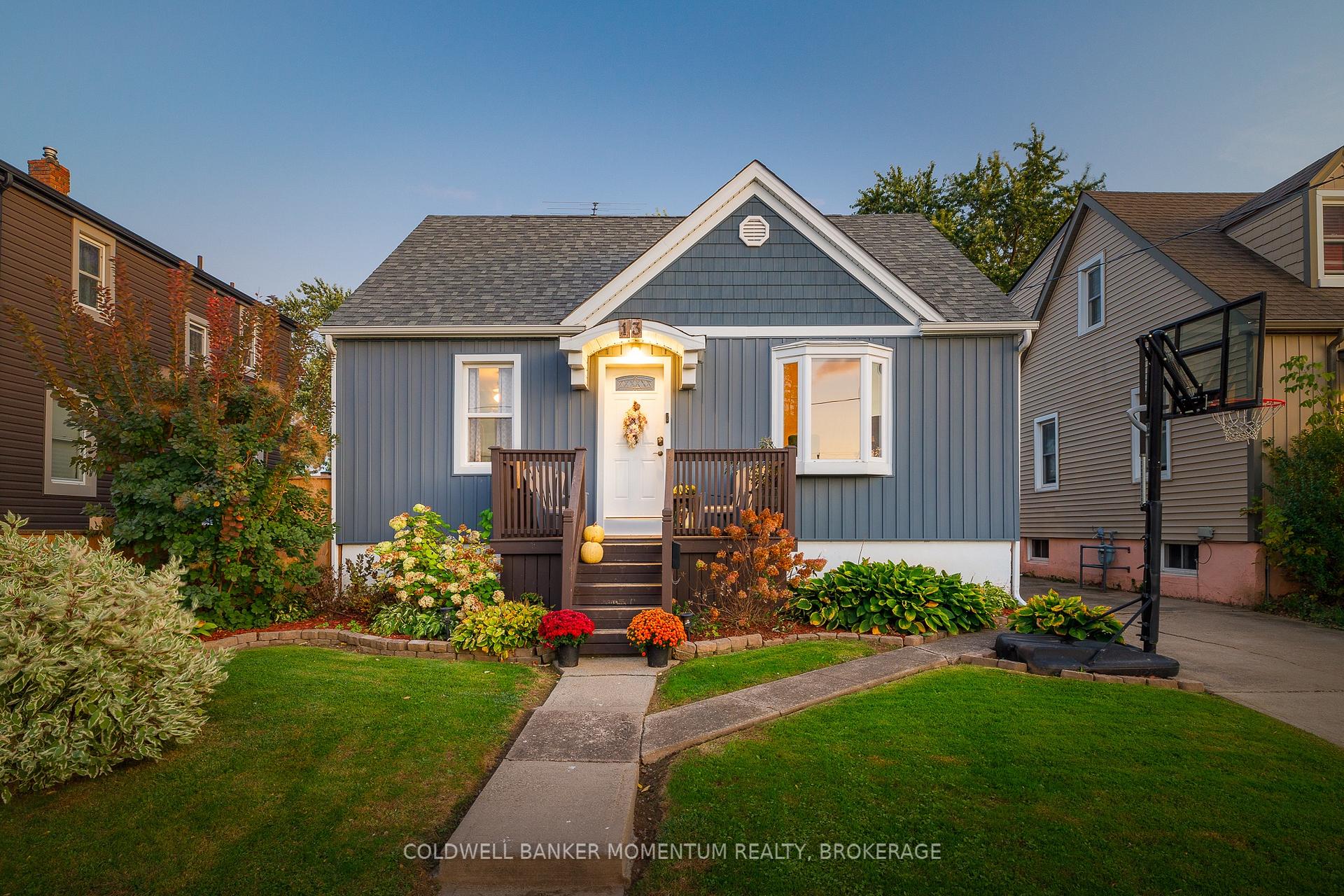Photo 24 of 13 Barton Street, St. Catharines, Grapeview — HOMEH