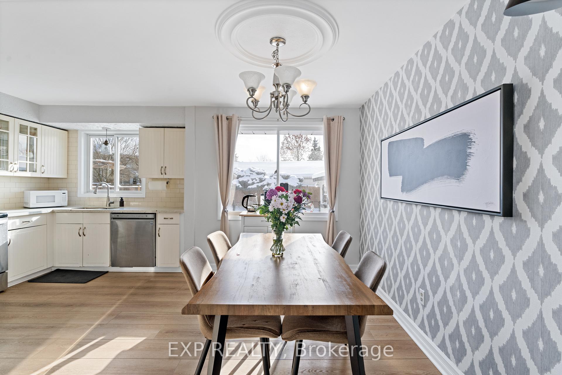 Photo 11 of 5 Cindy Drive, St. Catharines, Lakeshore — HOMEH