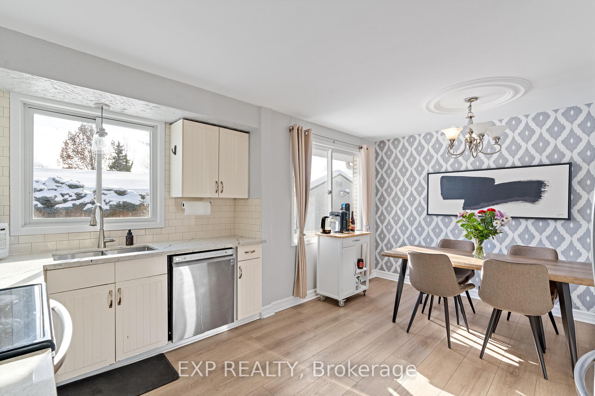 Photo 12 of 5 Cindy Drive, St. Catharines, Lakeshore — HOMEH