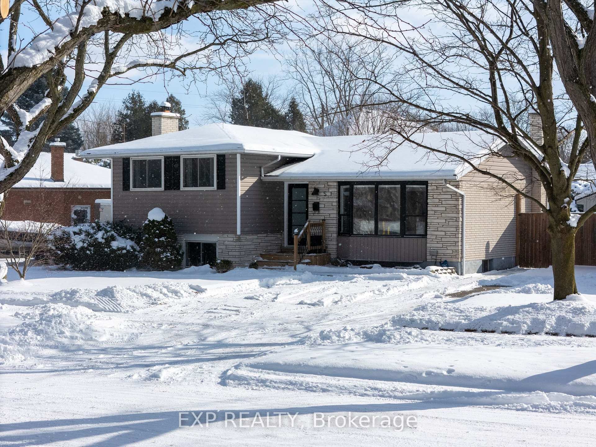 Photo 38 of 5 Cindy Drive, St. Catharines, Lakeshore — HOMEH