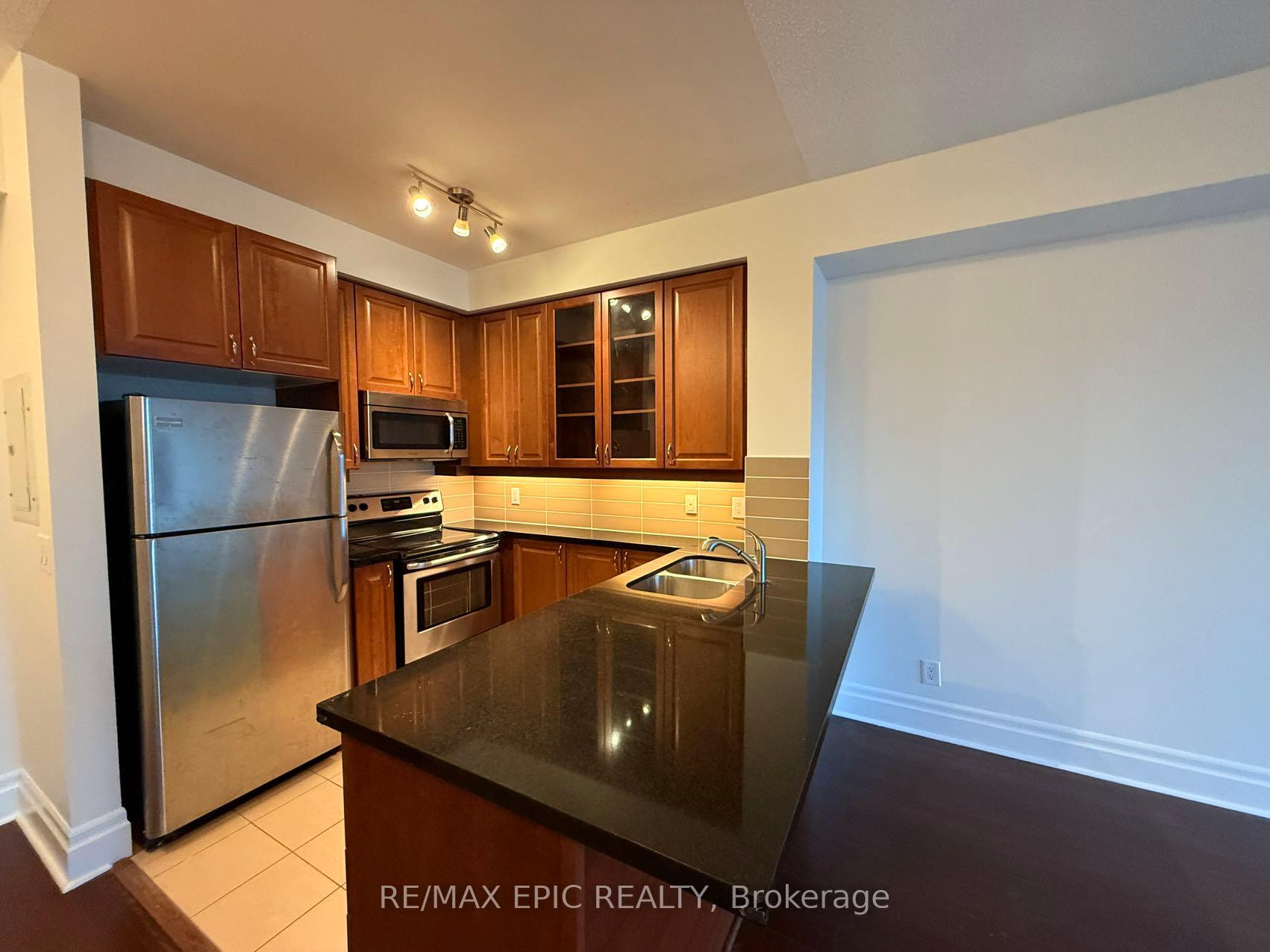 Photo 5 of Unit 401, 151 Upper Duke Crescent, Markham, Unionville — HOMEH