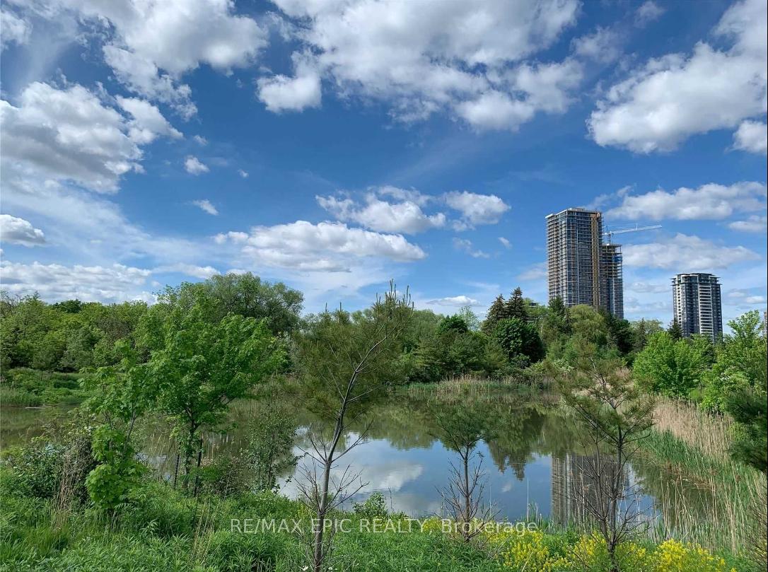 Photo 24 of Unit 401, 151 Upper Duke Crescent, Markham, Unionville — HOMEH