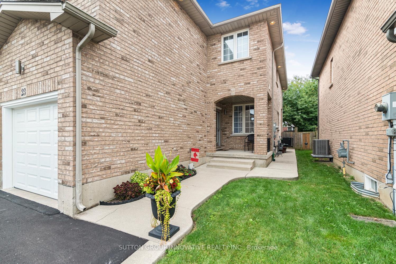 Photo 2 of 23 Jonathon Court, Hamilton, Butler — HOMEH