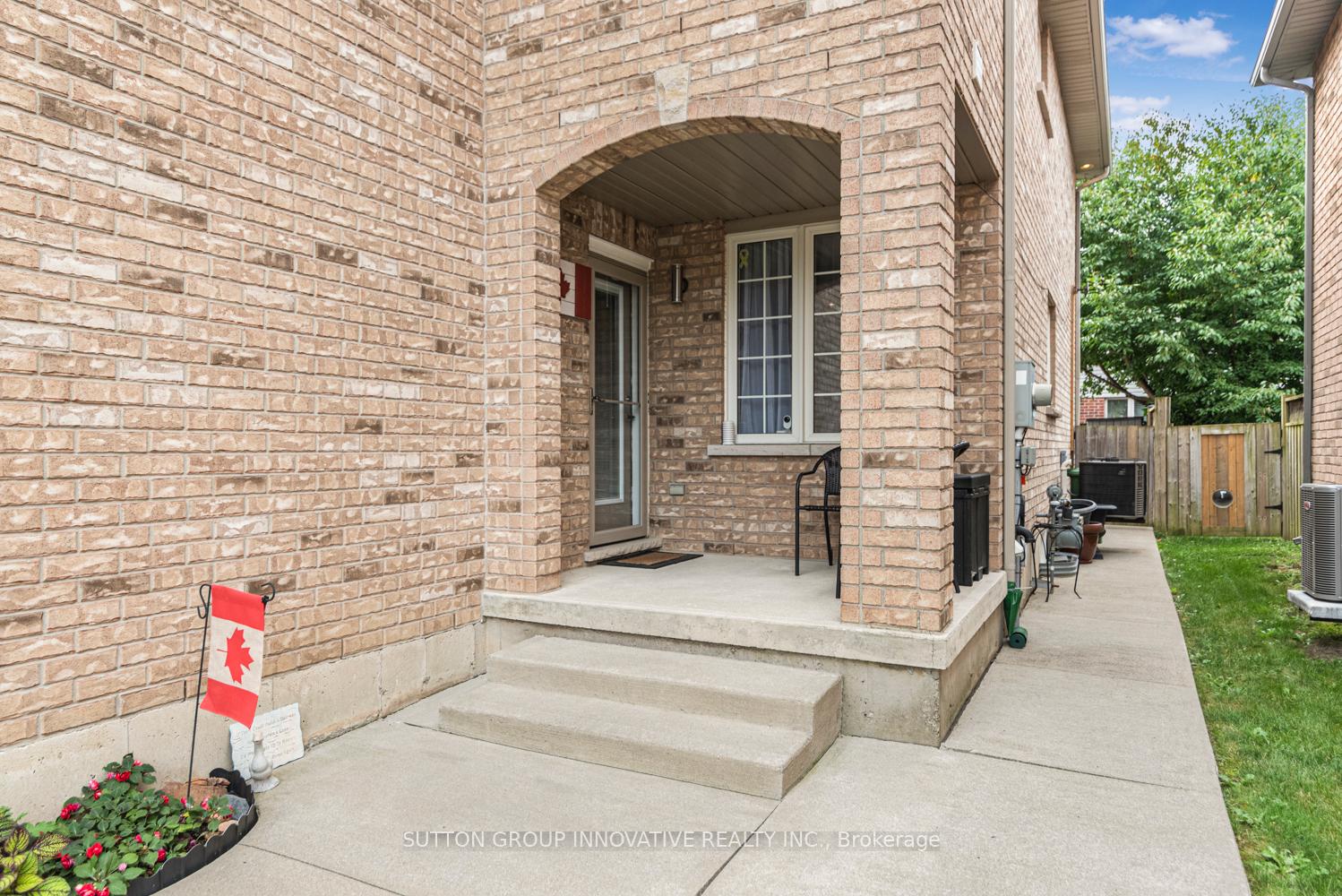 Photo 3 of 23 Jonathon Court, Hamilton, Butler — HOMEH