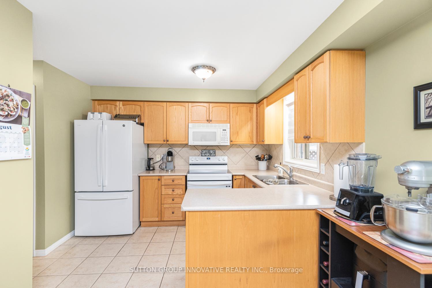 Photo 10 of 23 Jonathon Court, Hamilton, Butler — HOMEH
