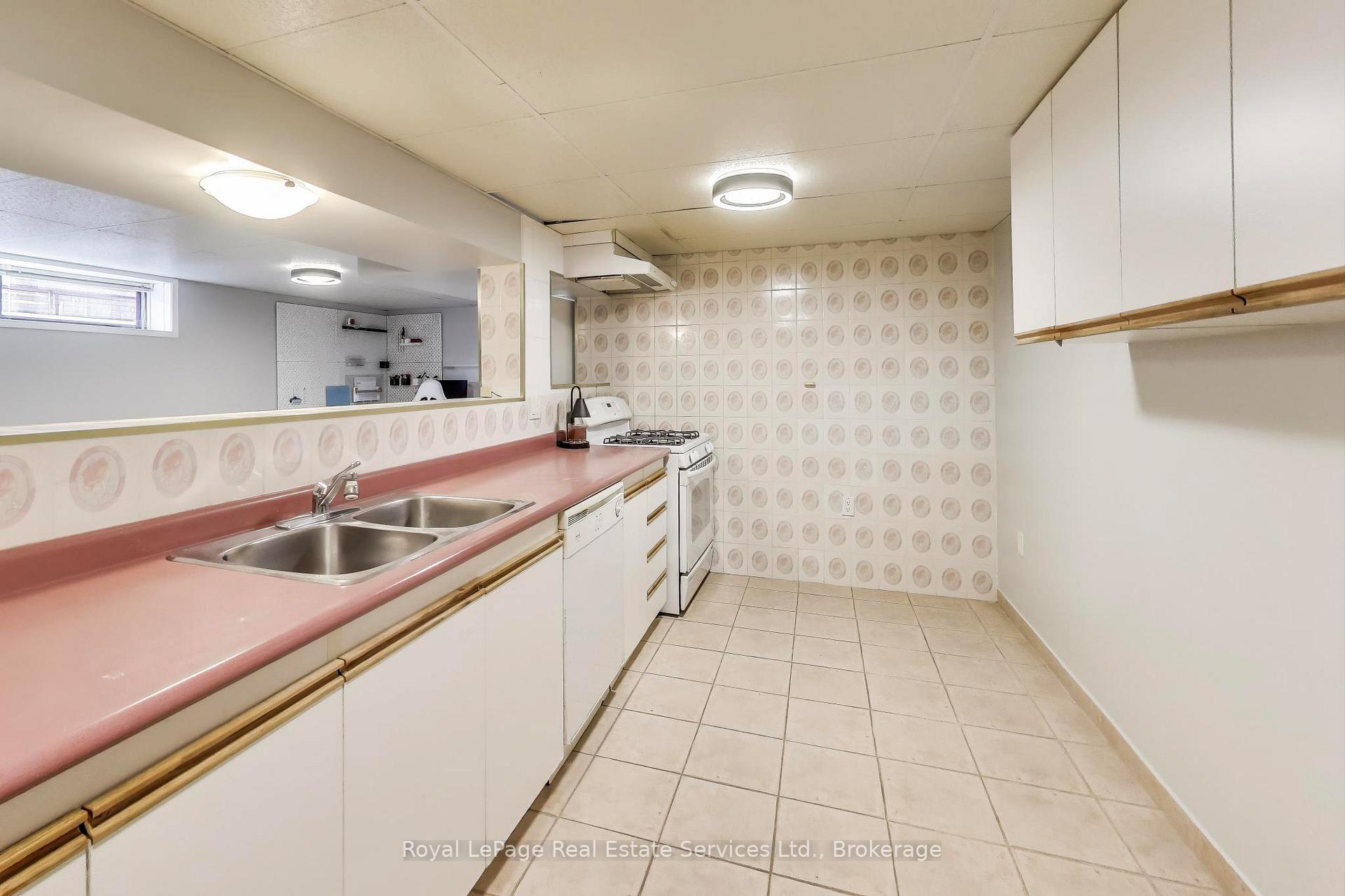 Photo 21 of 115 Sunrise Drive, Hamilton, Corman — HOMEH