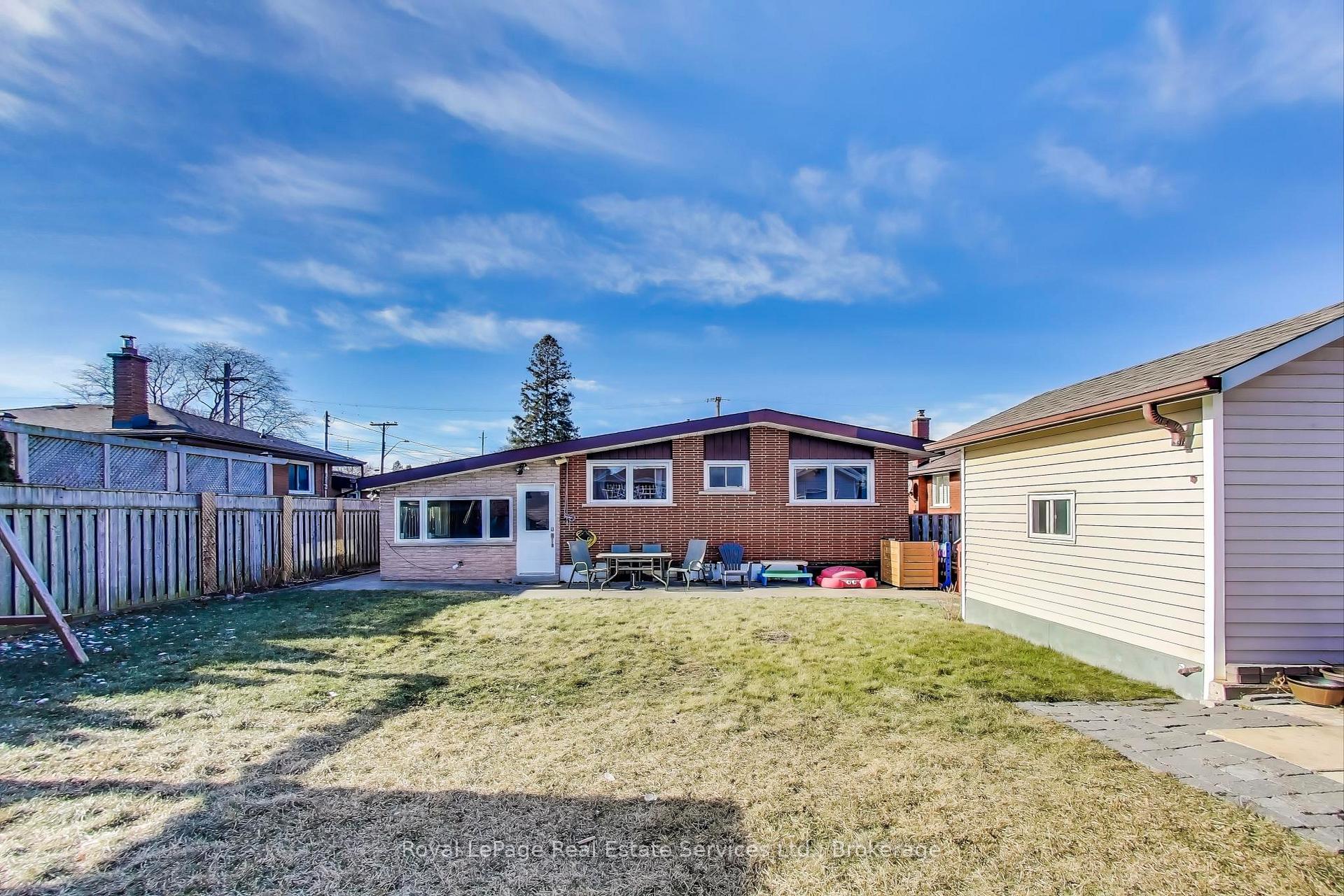 Photo 26 of 115 Sunrise Drive, Hamilton, Corman — HOMEH