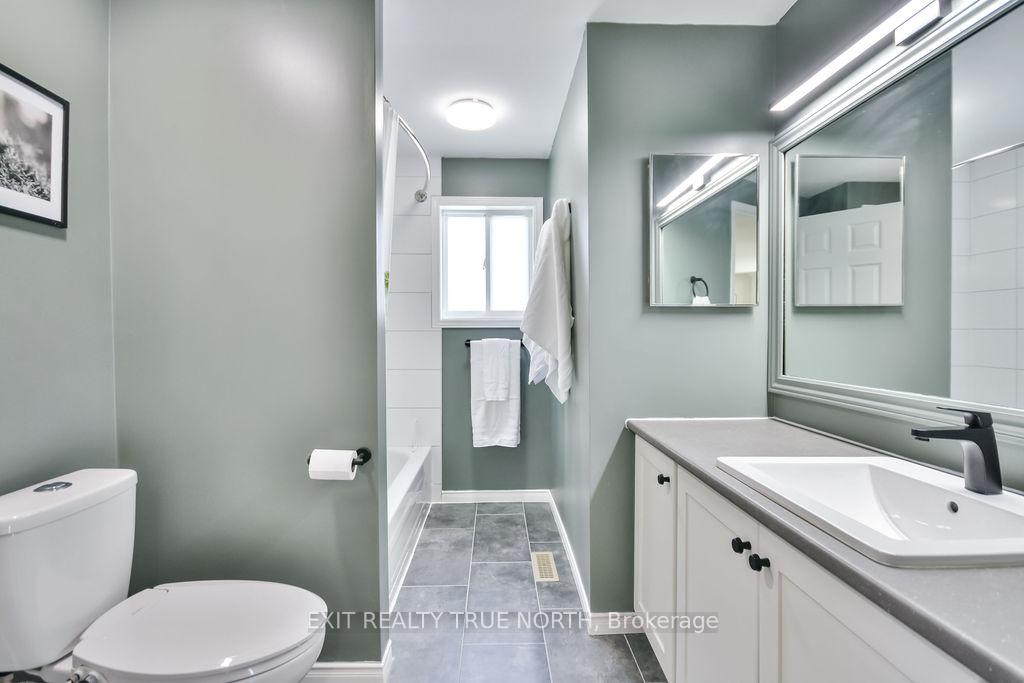 Photo 13 of 67 Lougheed Road, Barrie, Holly — HOMEH