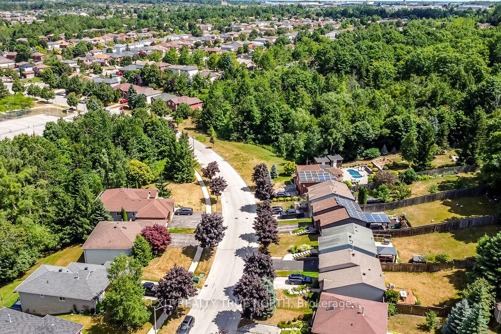 Photo 31 of 67 Lougheed Road, Barrie, Holly — HOMEH