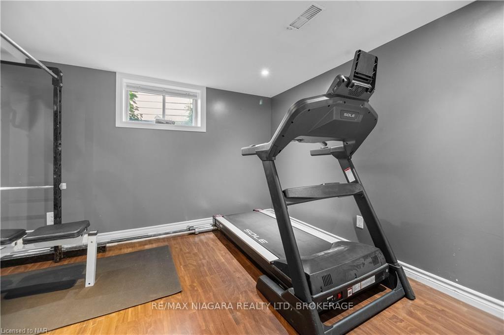 Photo 20 of 5 Draper Drive, St. Catharines, Vine/Linwell — HOMEH