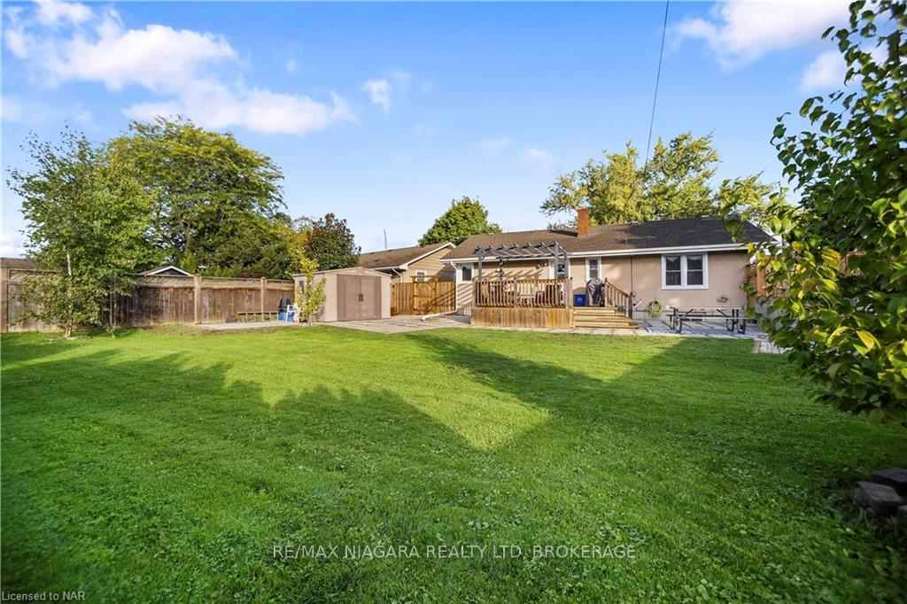 Photo 22 of 5 Draper Drive, St. Catharines, Vine/Linwell — HOMEH