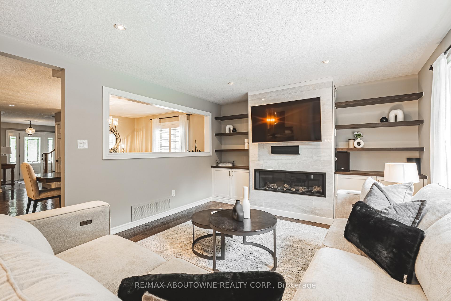 Photo 9 of 94 Valmont Street, Hamilton, Ancaster — HOMEH